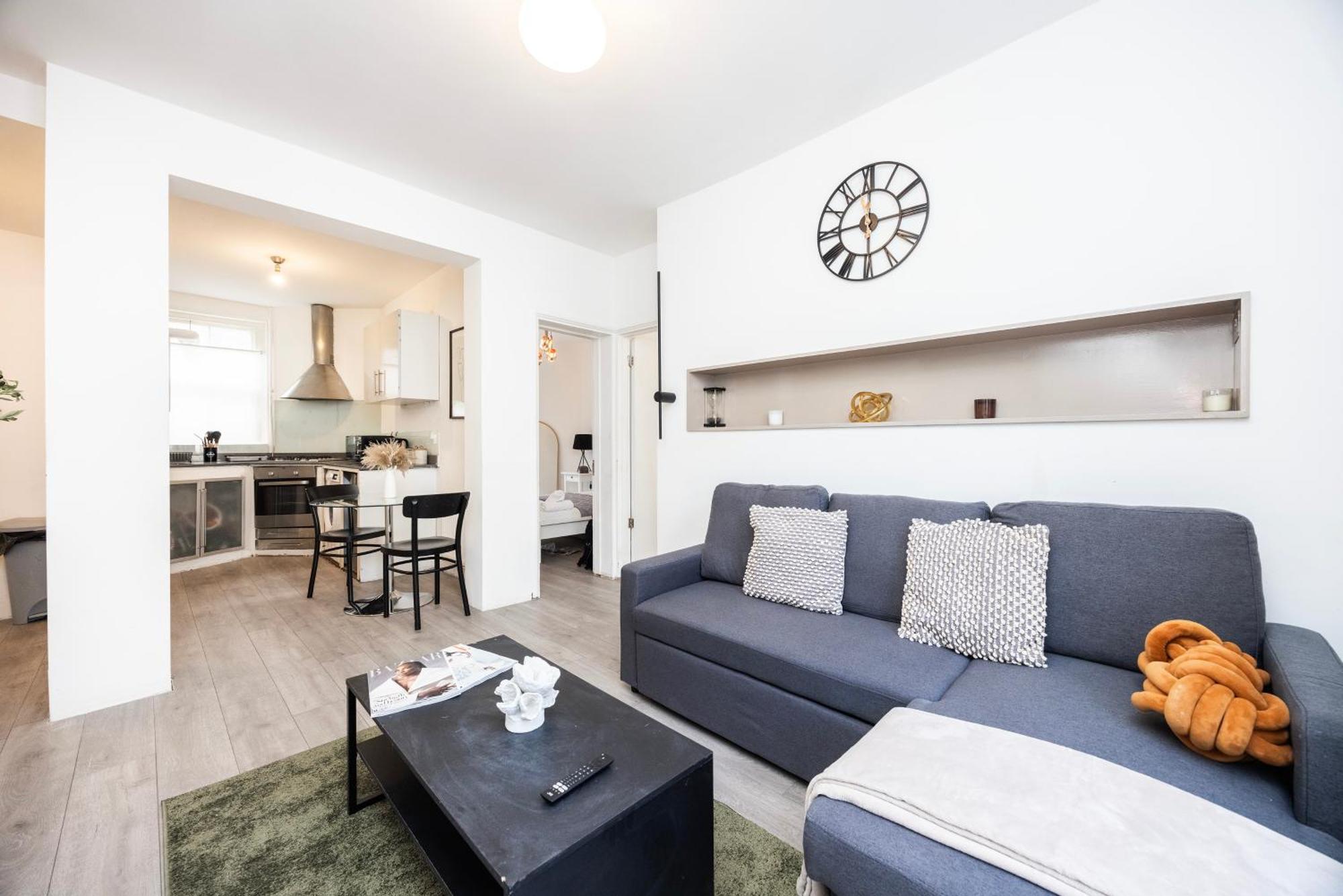 Cozy 2 Bedroom Near Old Street Station Londra
